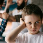 Consecuencias de la violencia doméstica en la identidad del adolescente